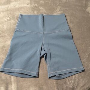 TNALIFE™ CHEEKY HI-RISE 7" SHORT - Umbra Blue
